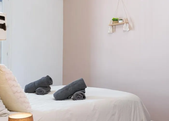 Le Cocon - Hypercentre Antibes, Netflix, Clim Apartment *