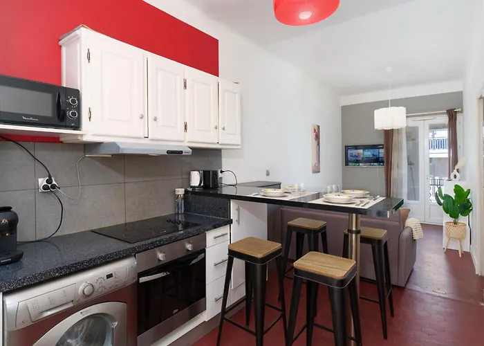 Le Cocon - Hypercentre Antibes, Netflix, Clim *