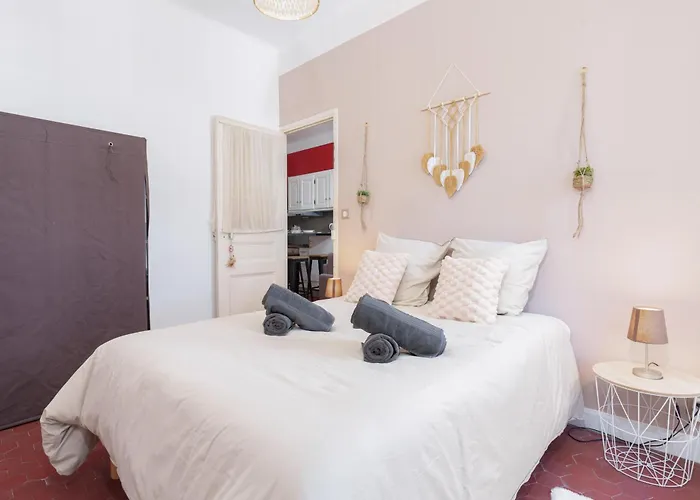 Le Cocon - Hypercentre Antibes, Netflix, Clim *